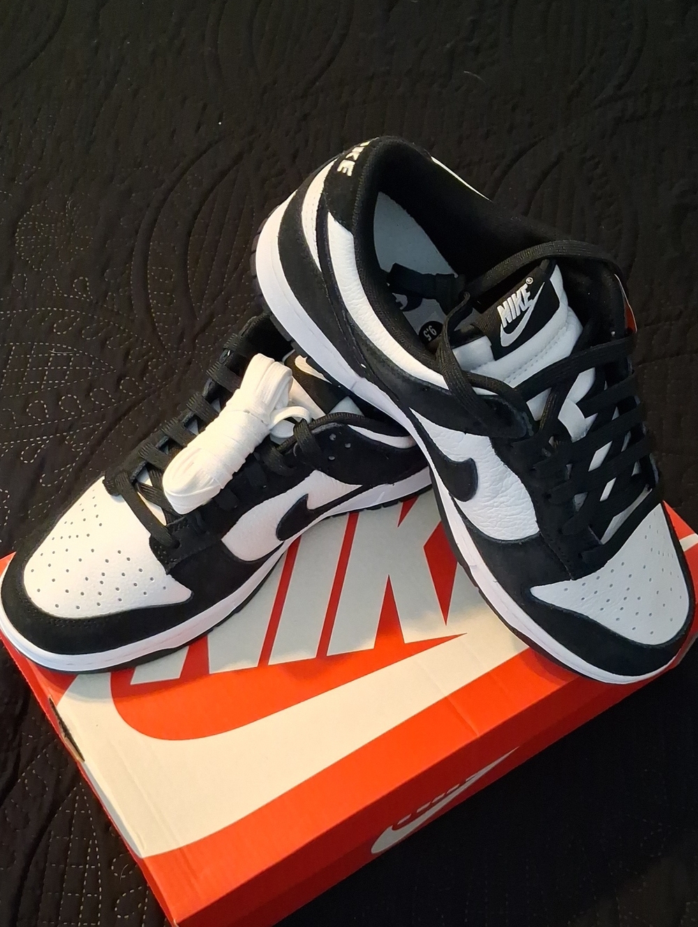Nike Dunk Low Restro SE "Panda" Mens Sz 9.5 New In Box